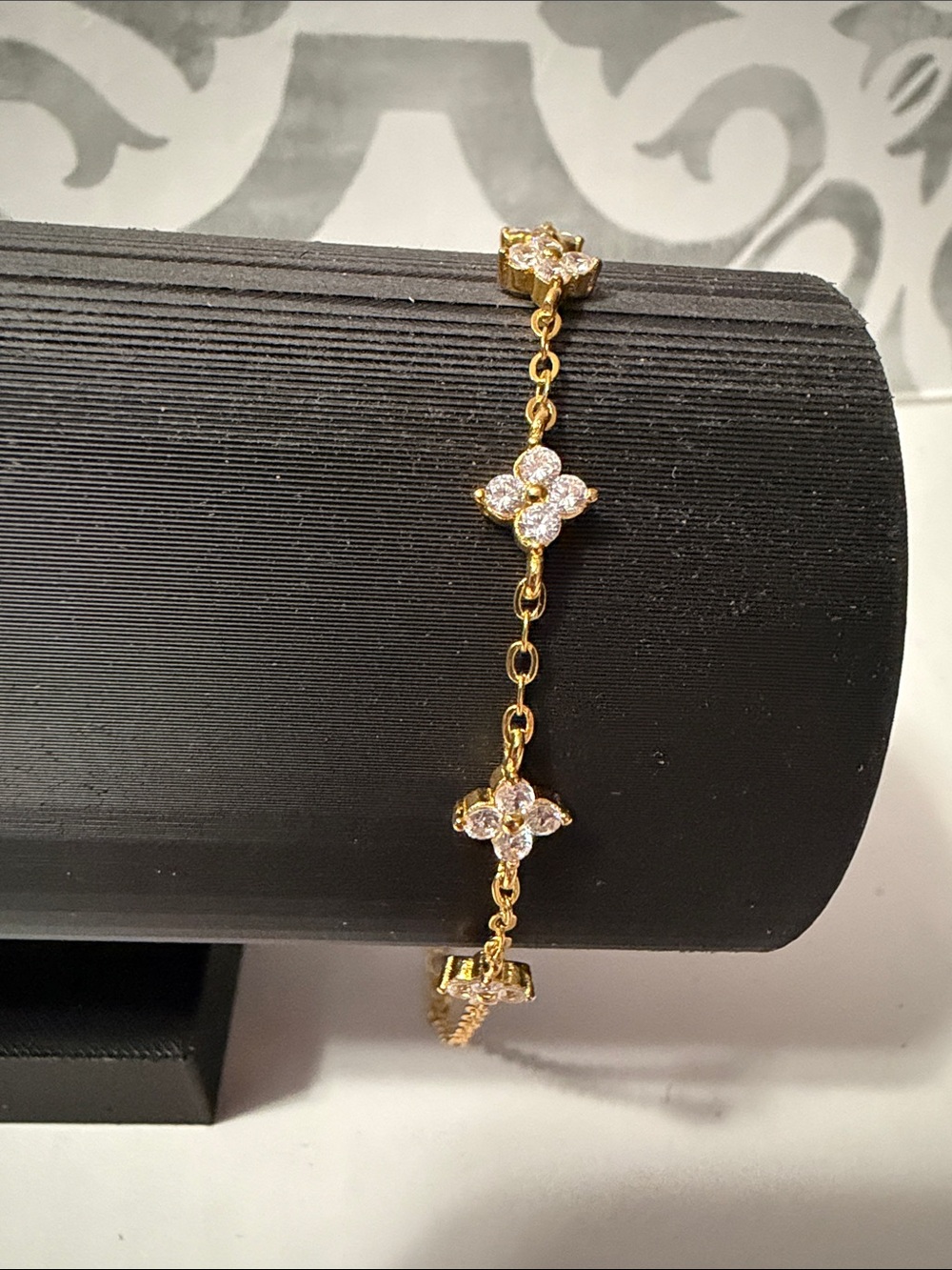 Gold Tone Crystal Clover Link Bracelet - Women Jewelry NWOT